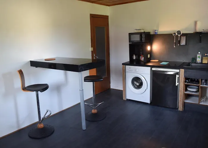 A La Campagne Proche Du Chenereilles